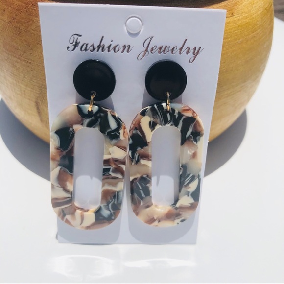 Black & Cream Acrylic Earrings 2/$20 - Picture 2 of 3